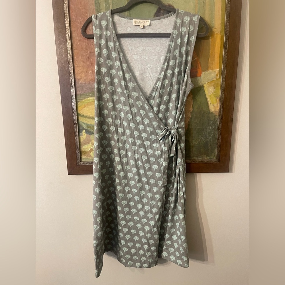 Synergy Organic Clothing Grey Wrap Dress with Mint Shell Print